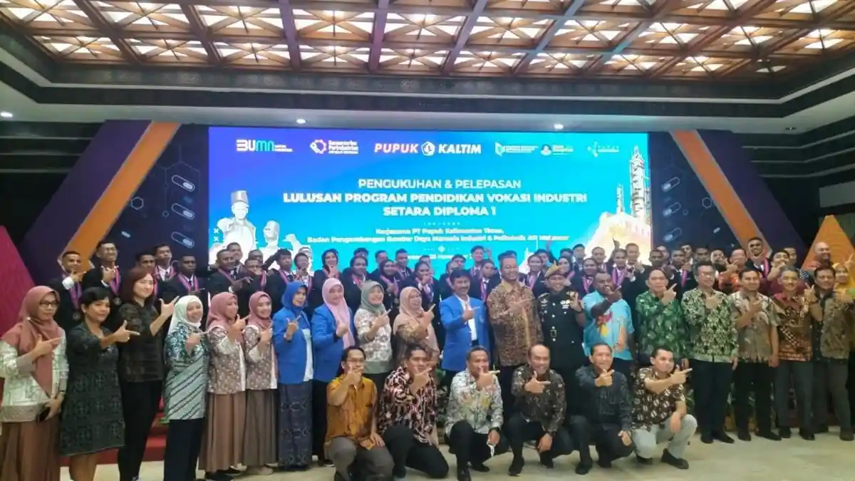 Politeknik ATI Makassar-PT Pupuk Kaltim Cetak 49 Lulusan Program Vokasi Industri Setara D1