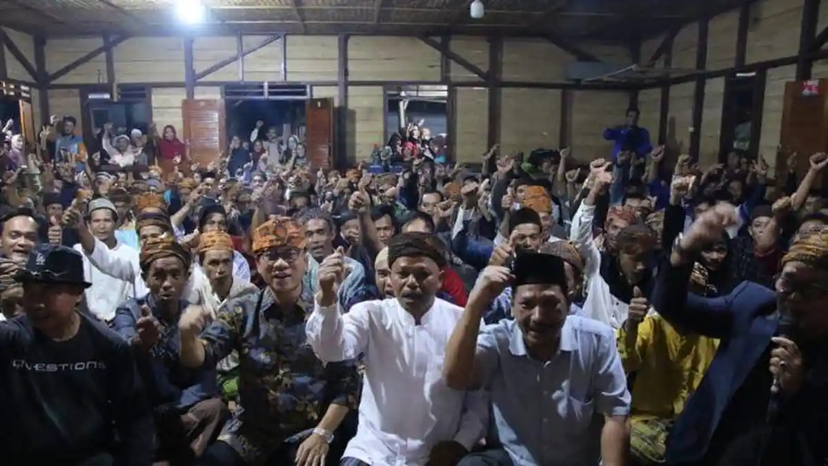 Bertemu Masyarakat Citorek Lebak, Yandri Susanto Minta Warga Jaga Kekompakan