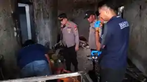 Warung-kelontong-terbakar-hebat-di-Jalan-Raya-Citarik.jpg