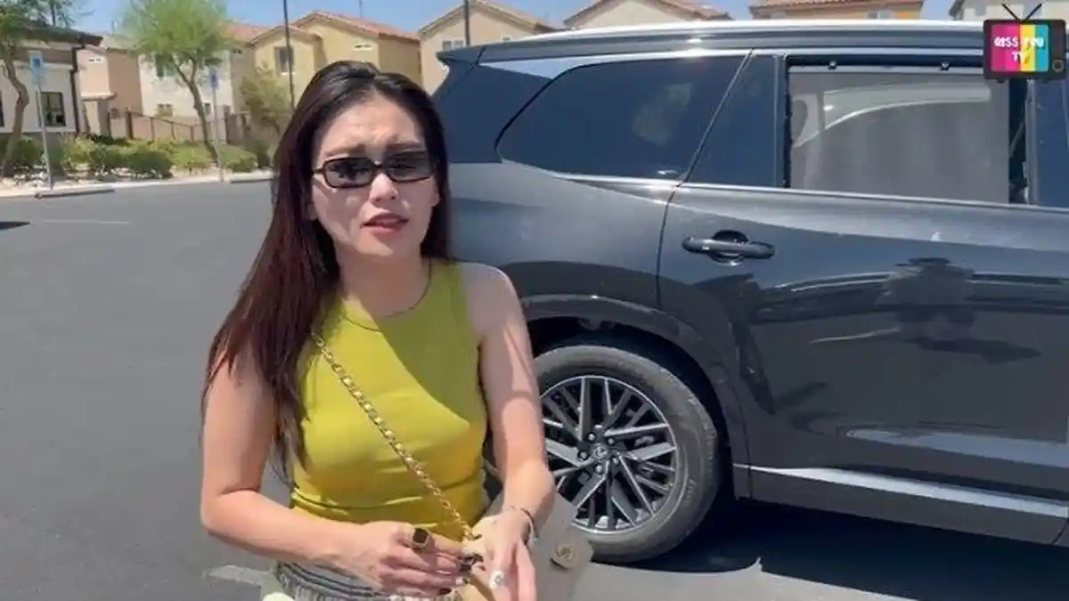 Ayu Ting Ting Ancam Viralkan Pelaku yang Tabrak Mobilnya di Tol