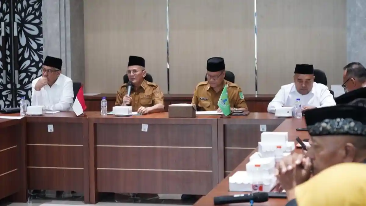 Pemkab Pasuruan Sediakan Bus Gratis dan Rompi Identitas, Jemaah Haji Dibuat Lebih Nyaman