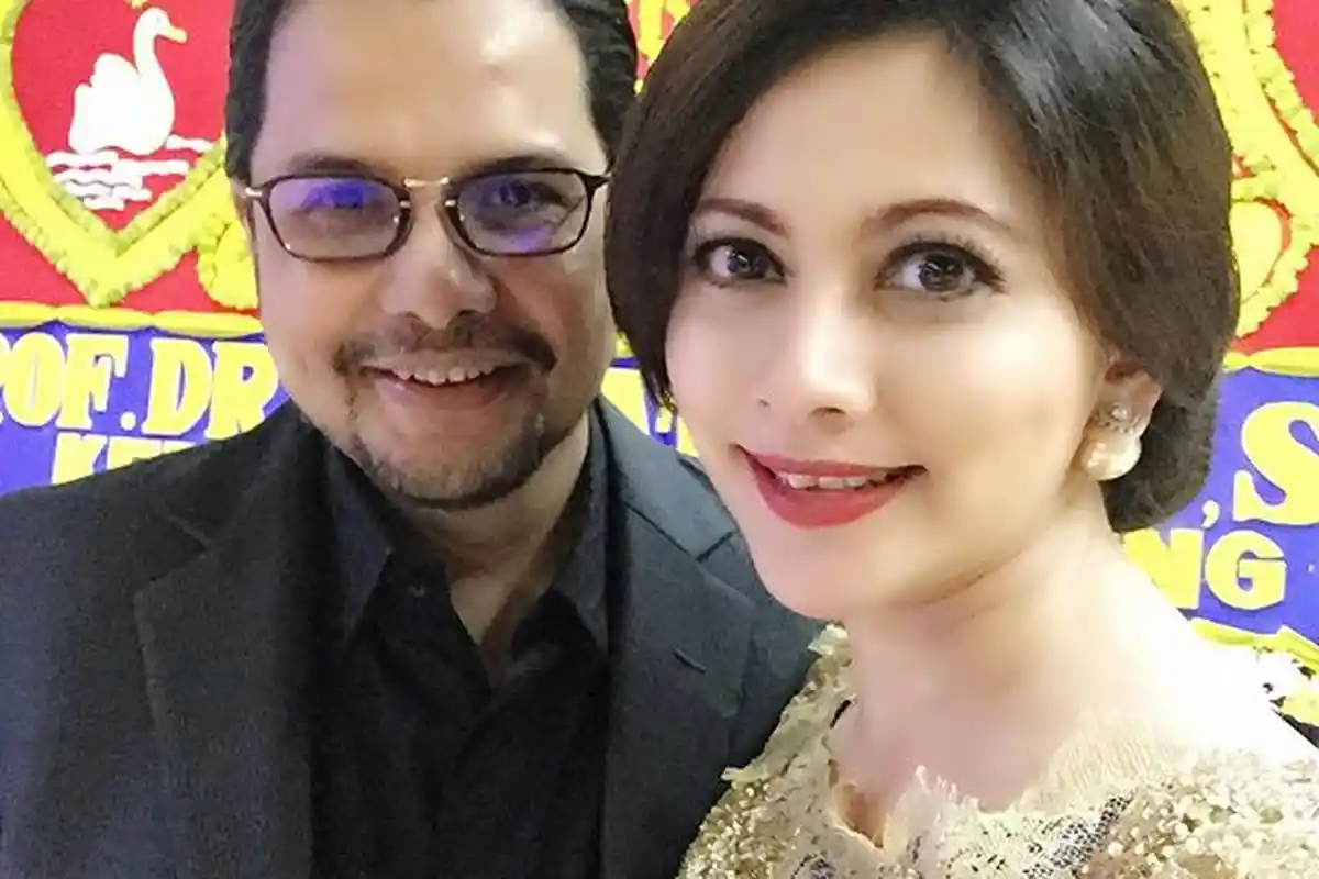 Inilah Cinta 7 Artis dengan Pengacara Kondang dan Tajir, Hingga 1 Artis 'Menggilir' Dua Pengacara