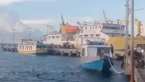 kAPAL-PELNI-KM-SIRIMAU.jpg