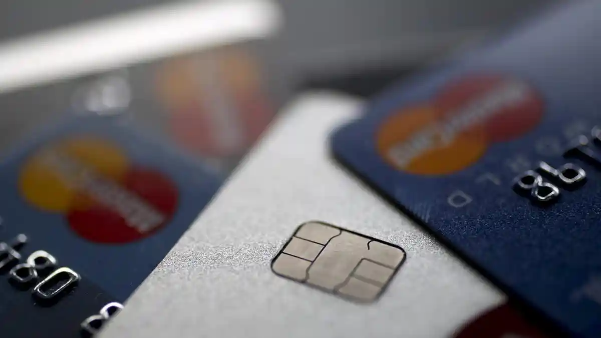 Kini Sudah Ada Kartu Kredit Buat Pelesiran, Kolaborasi BCA dan Tiket.com