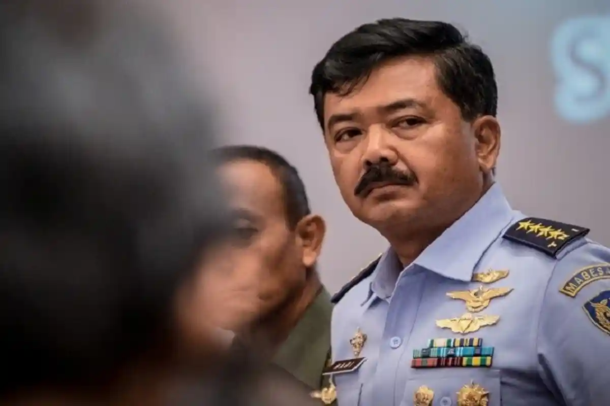 5 Fakta Marsekal TNI Hadi Tjahjanto Calon Tunggal Pengganti Panglima TNI Jenderal Gatot, Liat No 2