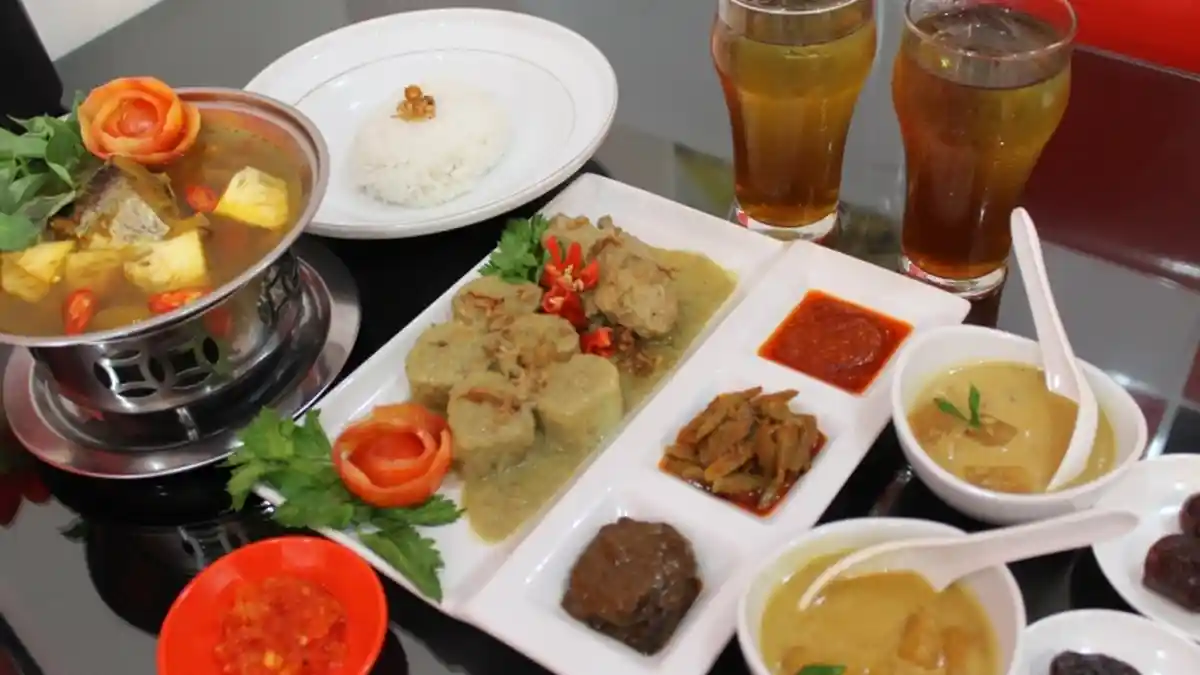 Rindu Masakan Palembang Saat di Surabaya? Bicek Leeya Resto Solusinya