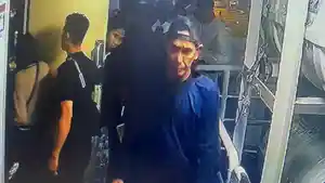 2026-0413-Terduga-pelaku-yang-membawa-narkoba-5-bal.jpg
