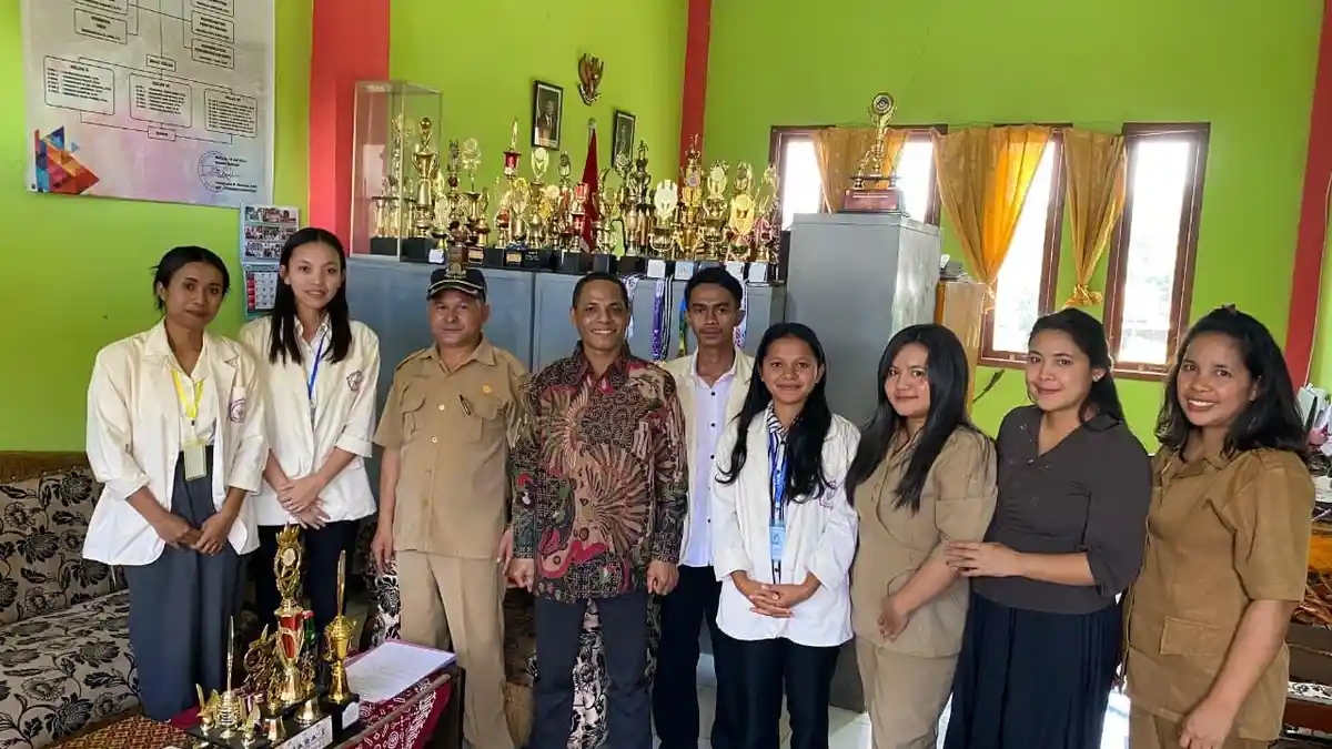 Empat Mahasiswa PBSI Resmi Jalani Magang di SMAK St. Thomas Aquinas ...