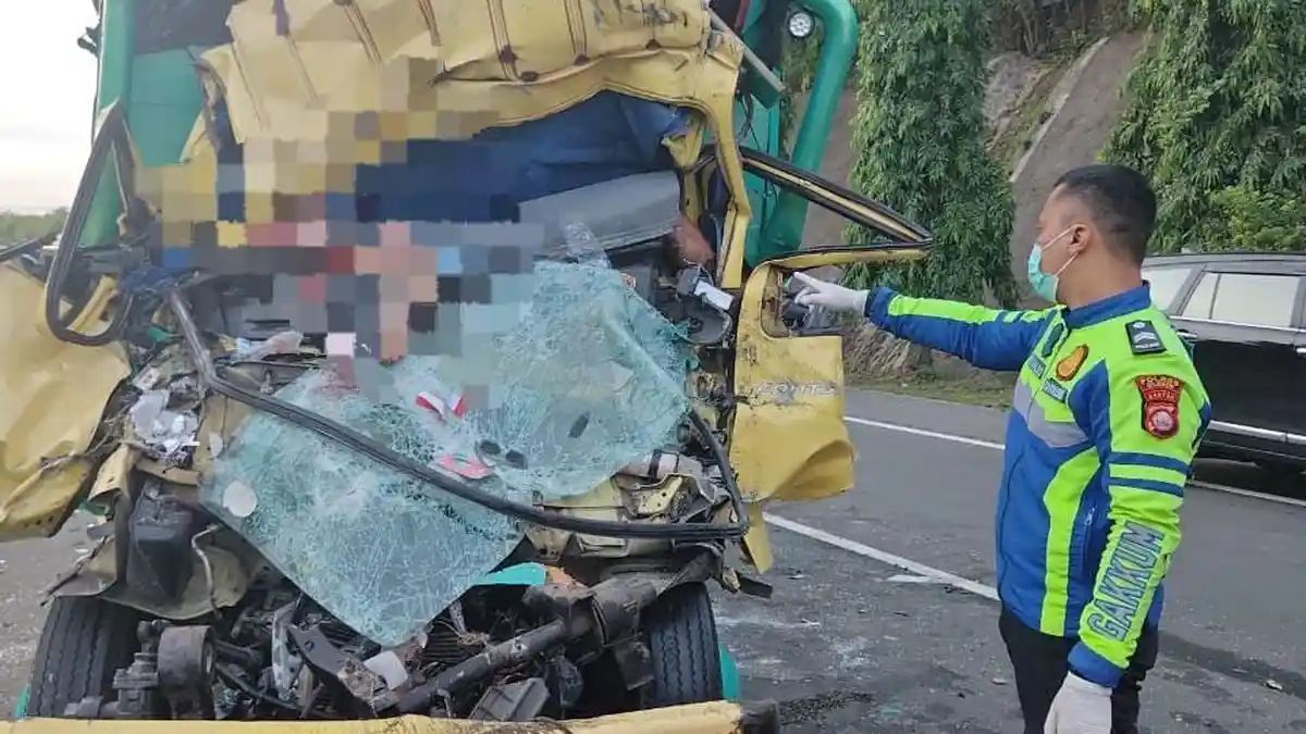 Daftar Nama Korban Meninggal Dunia Kecelakaan Maut di Tol Tangerang-Merak