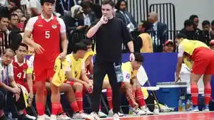 LOLOS-FINAL-Aksi-aktraktif-pelatih-Timnas-Futsal-Indonesia-Hector-Souto.jpg
