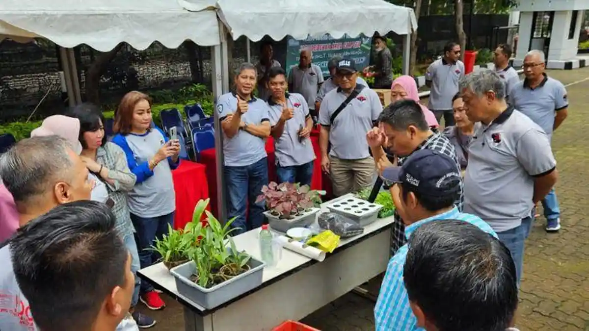 Belajar Teknik Cocok Tanam Sambil Touring bareng POC Indonesia - poc-indonesia.jpg