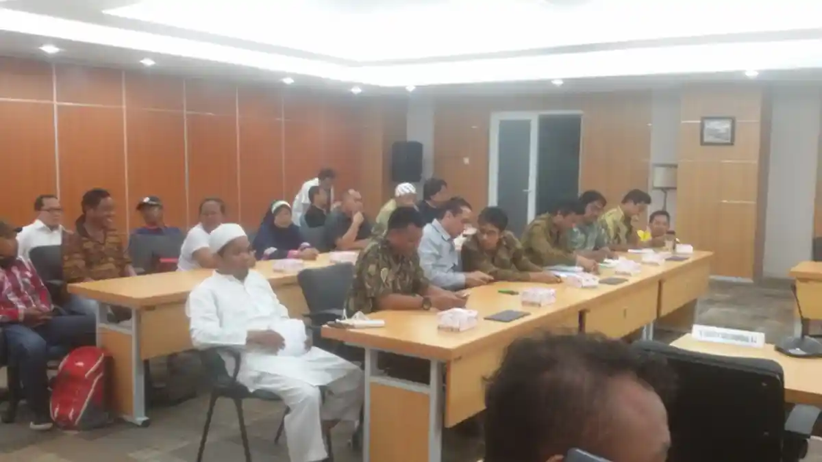Rustam Effendi: Tahu Sendirilah Gubernur Kita, Suka Aneh-aneh Ngomongnya