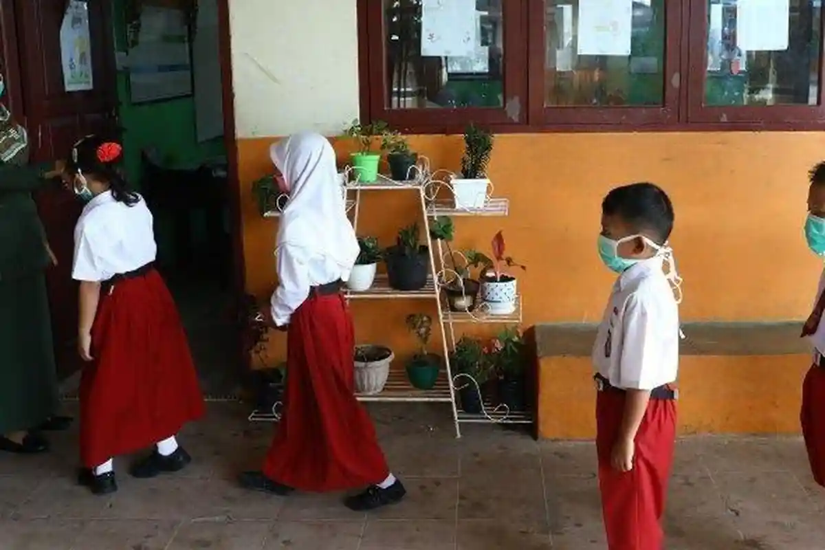 Pertengahan Juli Tahun Ajaran Baru 2020/2021 Dimulai, Hanya 99 Daerah Bisa Tatap Muka, Sulut Ada 2