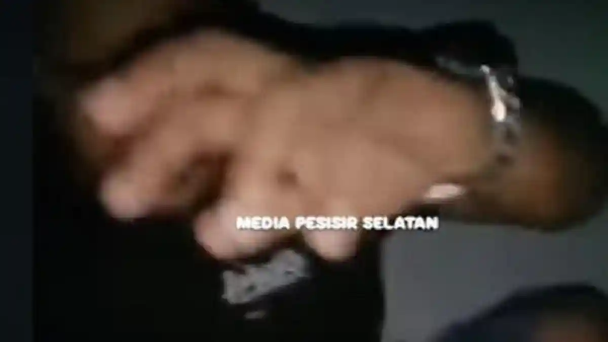 Disdik Sumbar Telusuri Video Viral Guru SMA di Pesisir Selatan Diamankan Warga Diduga Asusila