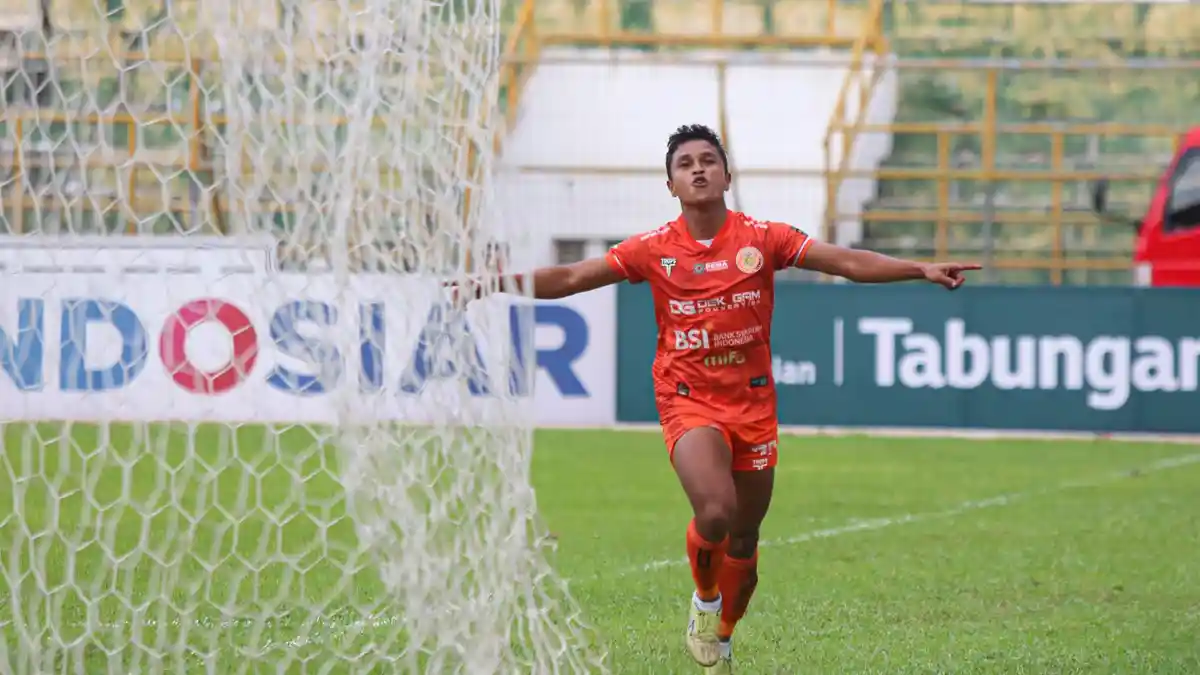 Tuah Defri Rizki Hari Ultahnya, Cetak Gol Perdana Laga Persiraja vs ...