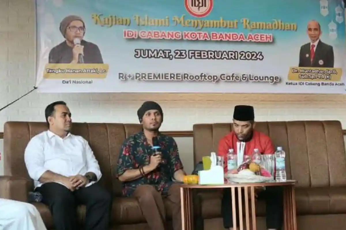 Ustaz Hanan Attaki Sapa Para Dokter Banda Aceh, Sebut Peran Dokter Sangat Luar Biasa Ketika Puasa