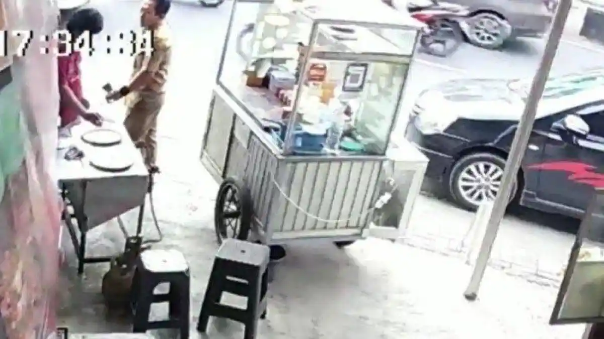 Fakta Video Viral Oknum PNS Pukul Penjual Martabak, Begini Nasib Pelaku Kini