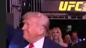 Presiden-Amerika-Serikat-AS-Donald-Trump-menonton-pertandingan-UFC.jpg