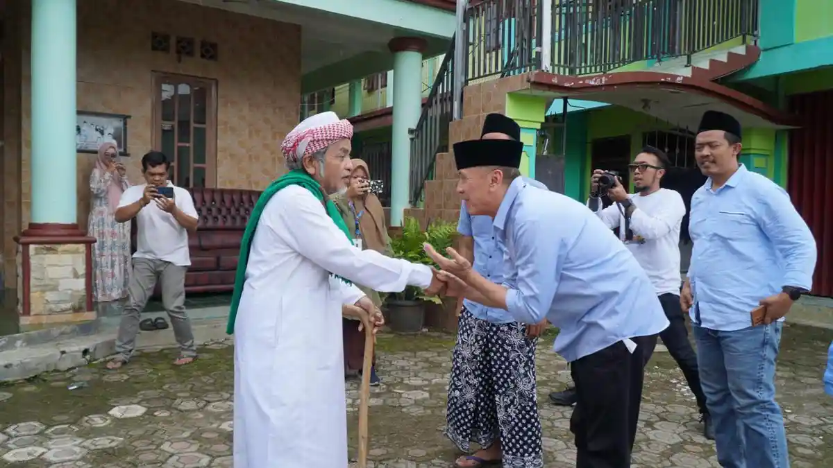 Iwan Bule Masuk 4 Besar Perolehan Suara Terbanyak DPR RI Jabar X, Ini Profil dan Biodatanya