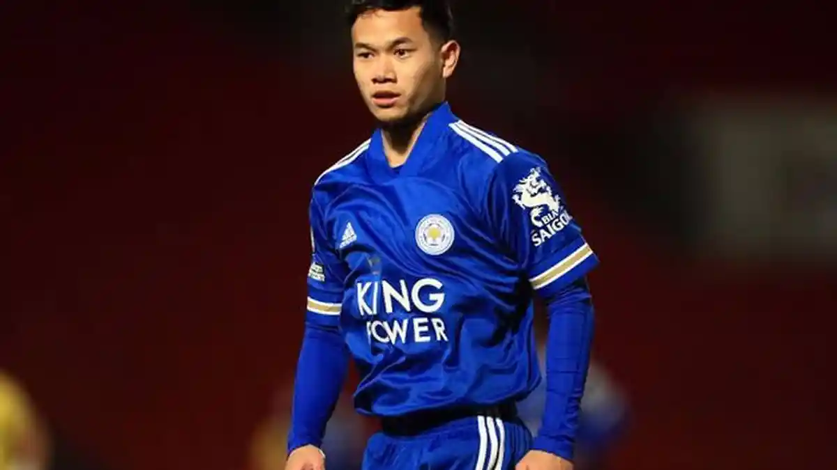 Pemain Thailand Ini Bantu Timnya Hajar Manchester United, Cetak Dua Gol