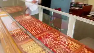 TOKOEMAS-DIRANAI.jpg
