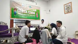 edukasi-CODA-oleh-Finalis-Duta-Bahasa-Gorontalo-2026-di-Kedai-Inkam.jpg