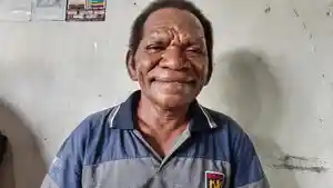 Ketua-Dewan-Adat-Suku-DAS-Ransiki-Seblum-Mamdacan.jpg