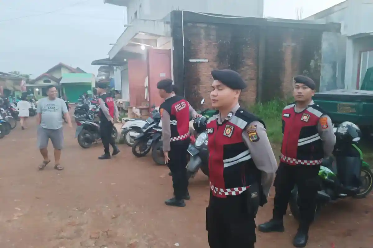 Polres Lampung Utara Polda Lampung Patroli, Antisipasi Gangguan Kamtibmas di Pasar Kotabumi