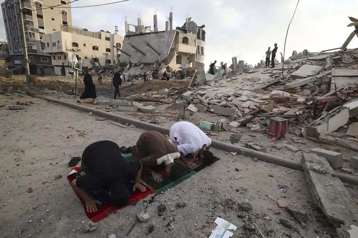 Alasan Israel Dibiarkan Allah SWT Hidup Padahal Keji, UAS Nangis Menjawab, 'Masuk Surga Pakai Apa?'