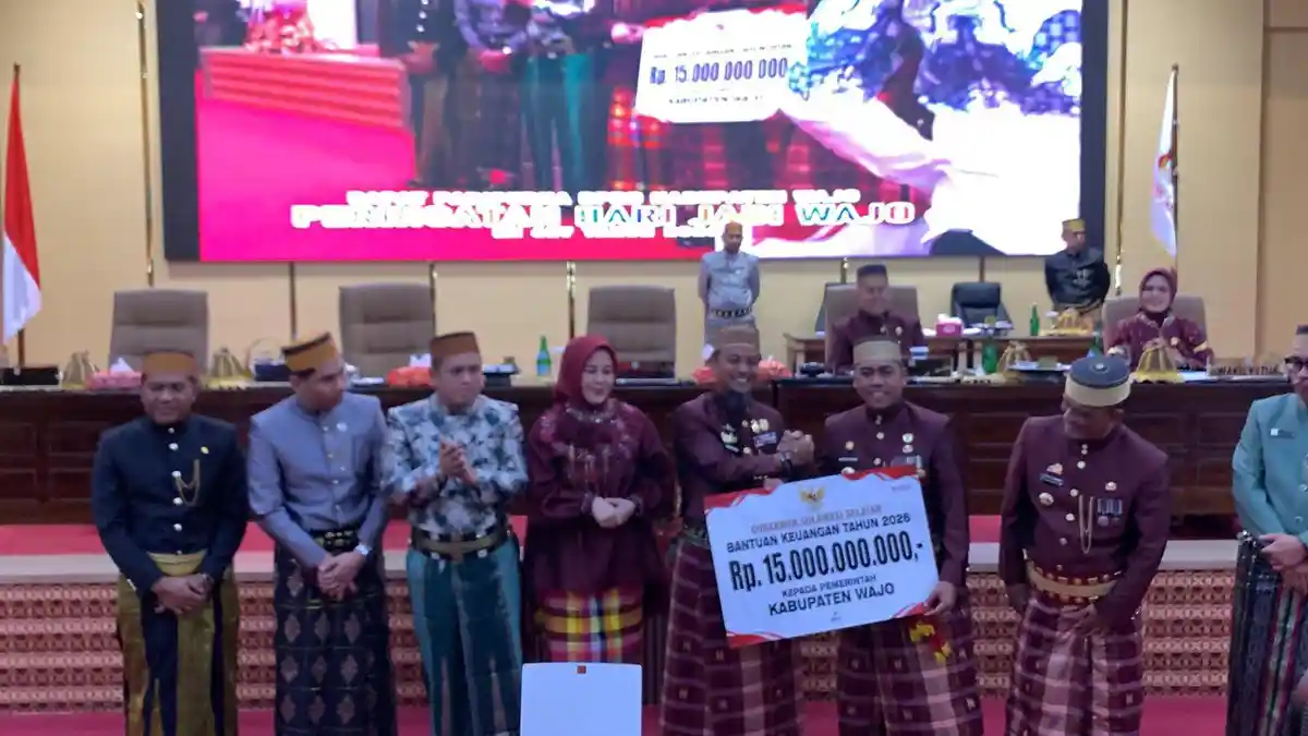 Daftar Bantuan Uang dan Barang dari Pemprov untuk Pemkab Wajo pada HJW ke-627
