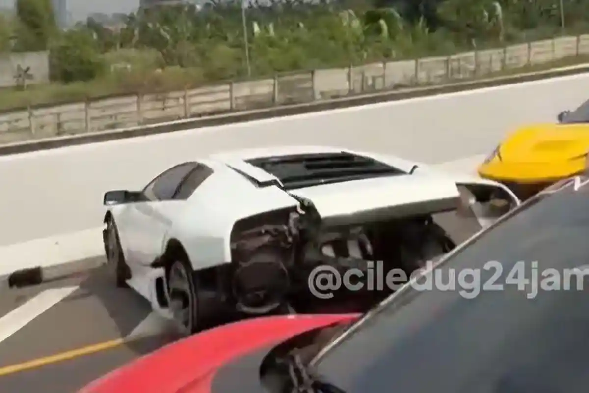 Kecelakaan Tunggal Lamborghini di Tol Kunciran Tangerang, Tidak Ada Korban Jiwa