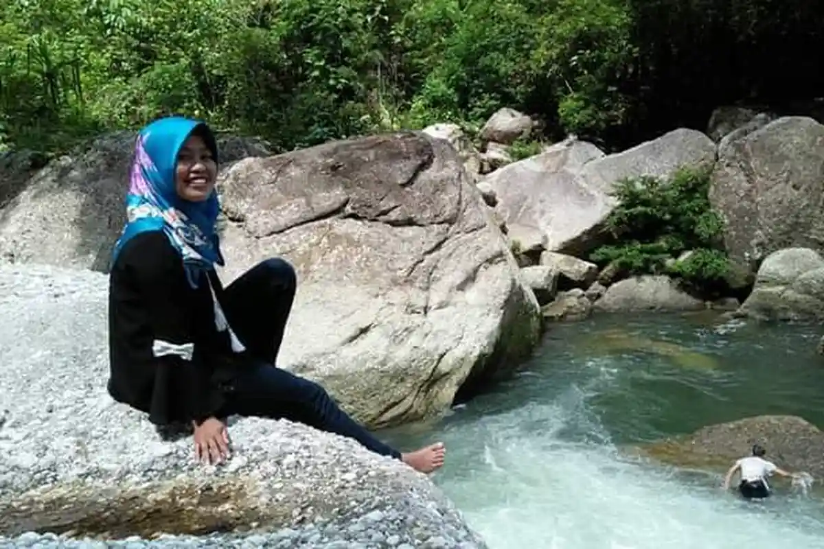 Ada Air Terjun Batu Langit Setinggi 100 Meter di Desa Batu Empang Sarolangun