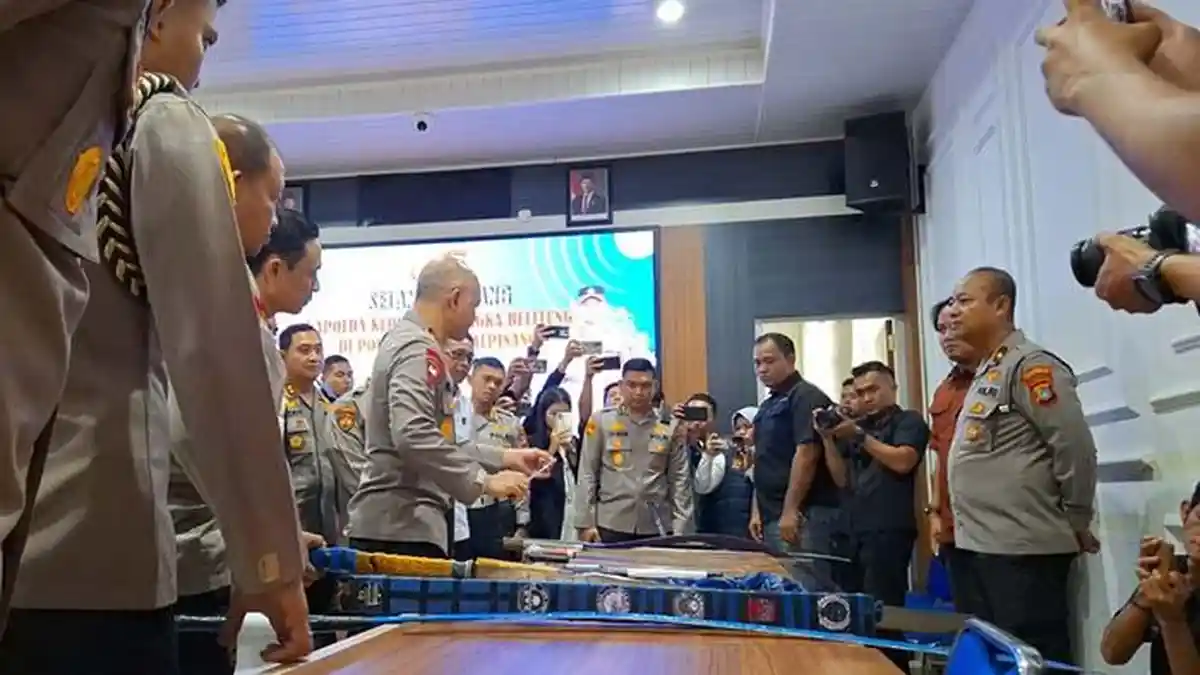 Polisi Amankan 16 Sajam dan 25 Remaja Diduga Hendak Tawuran di Pangkalpinang