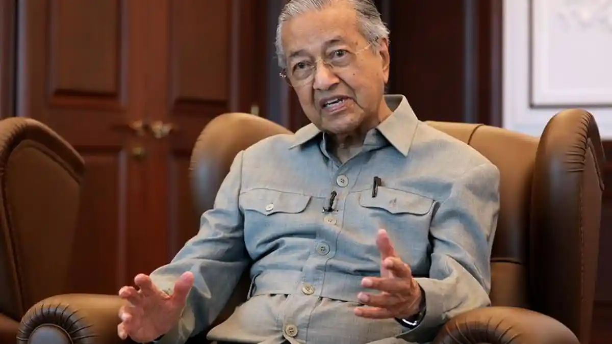 Mahathir Mohamad & Putranya Syed Saddiq Dipecat Partai yang Didirikannya, Rebutan Kursi PM Malaysia?