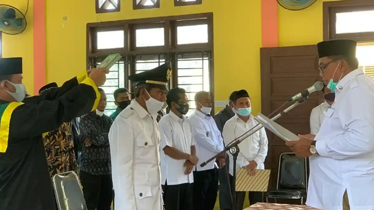 Pintar Berutu Dilantik jadi Imum Mukim Biskang, Ini Pesan Bupati Aceh Singkil