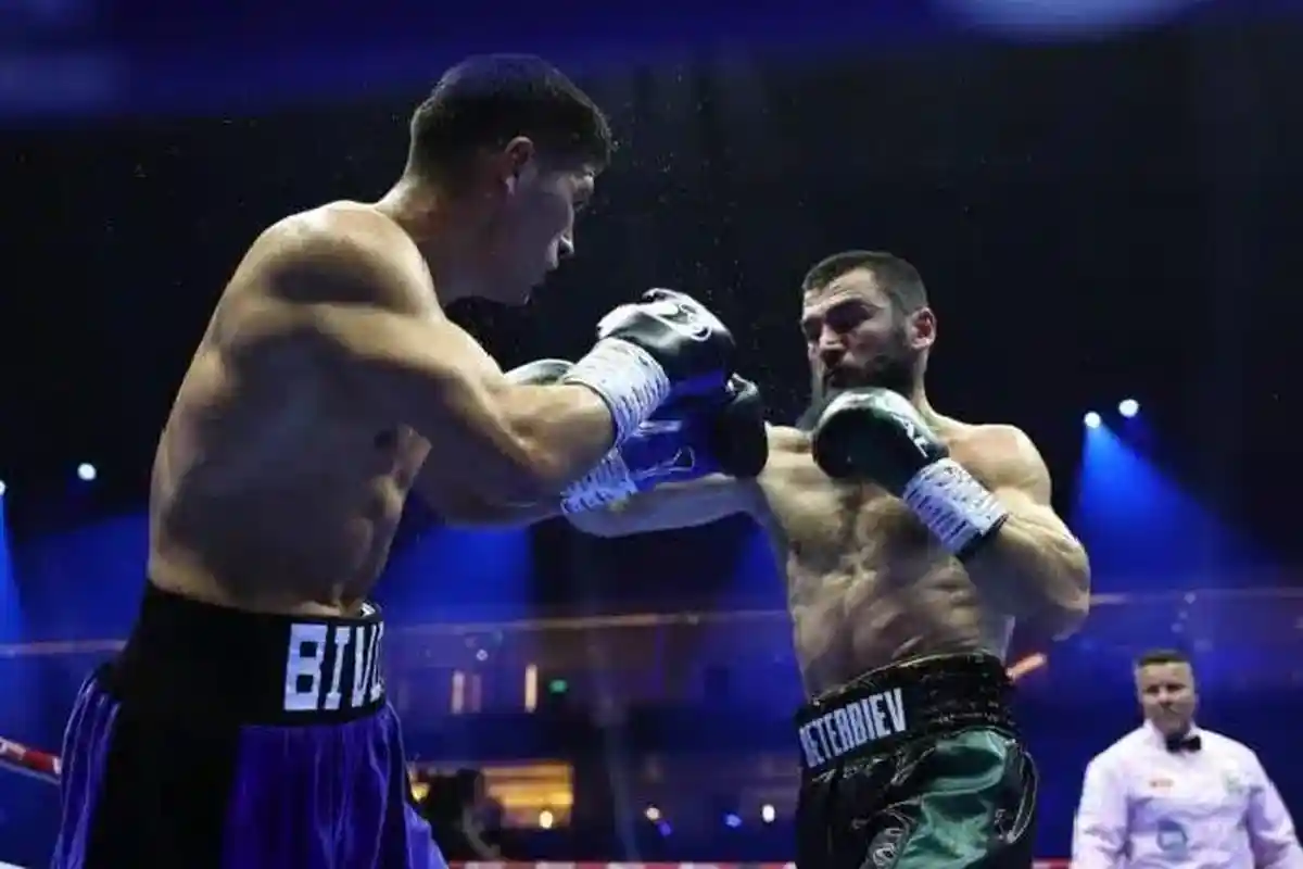 Jadwal Tinju Dunia, Bivol Bersumpah Tampil Lebih Agresif dalam Rematch dengan Beterbiev
