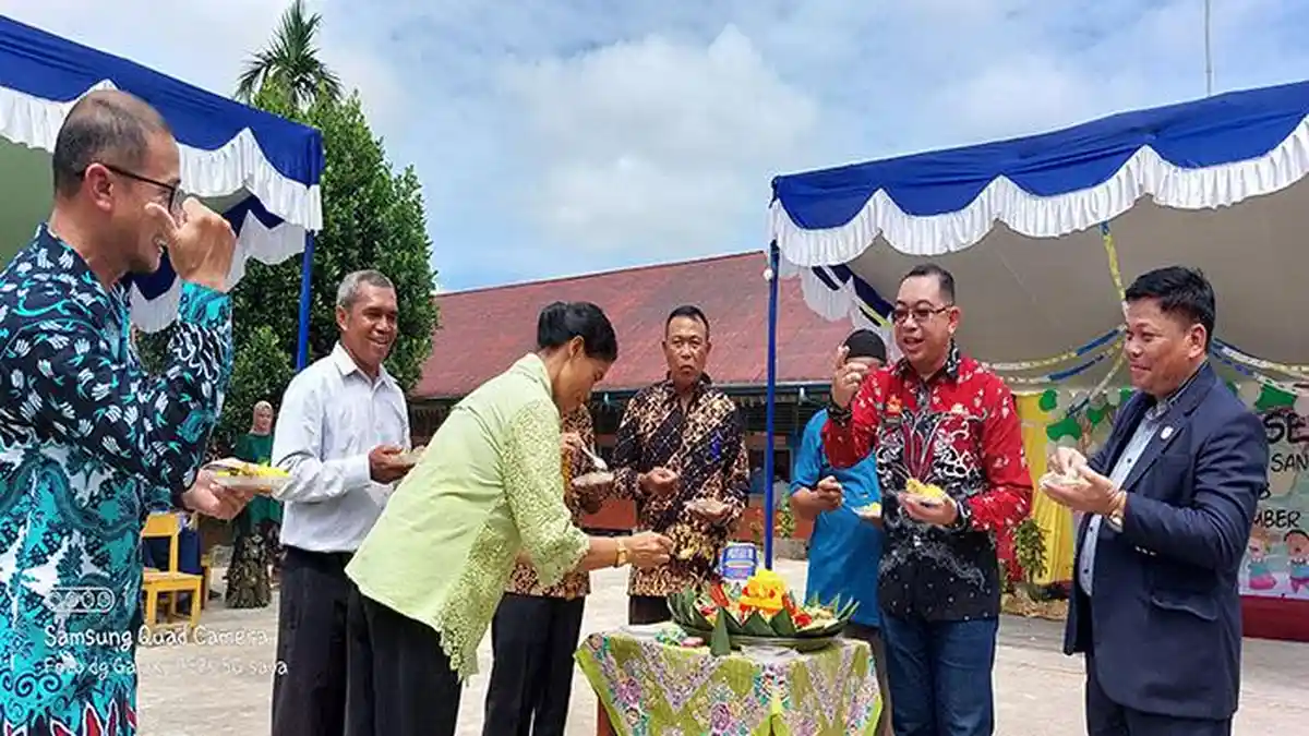 Peringatan HUT ke-38 SMPN 3 Sanggau Berlangsung Meriah
