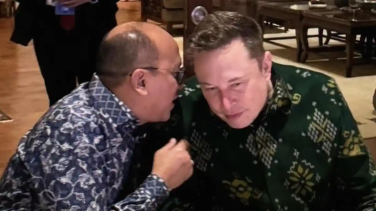 Momen Rosan Roeslani - Elon Musk Berbincang di Sela KTT WWF Bali, Ini yang Dibicarakan