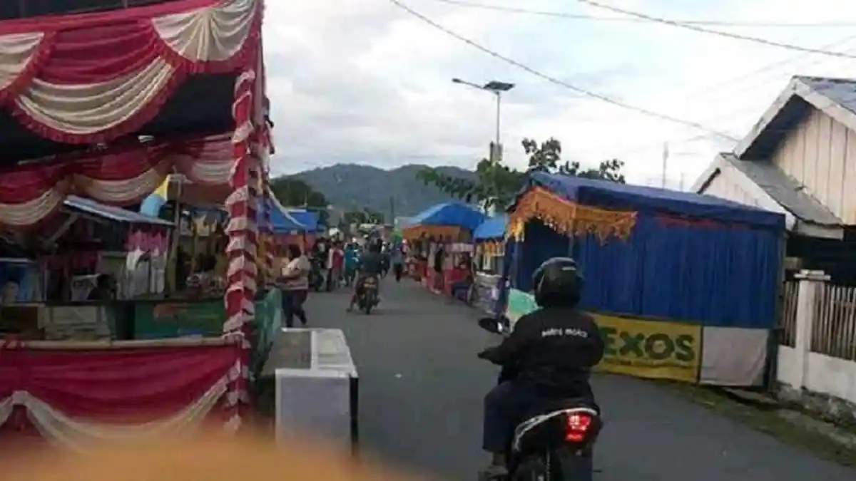 Lebaran Ketupat Malam Ini, Warga Jl Kayu Kelor Tojo Una-una Tawarkan Makan Gratis kepada Pelintas