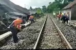 PT KAI Daop 9 Perbaiki Jalur Kalibaru yang Terdampak Banjir, Sempat Ganggu Perjalanan KA