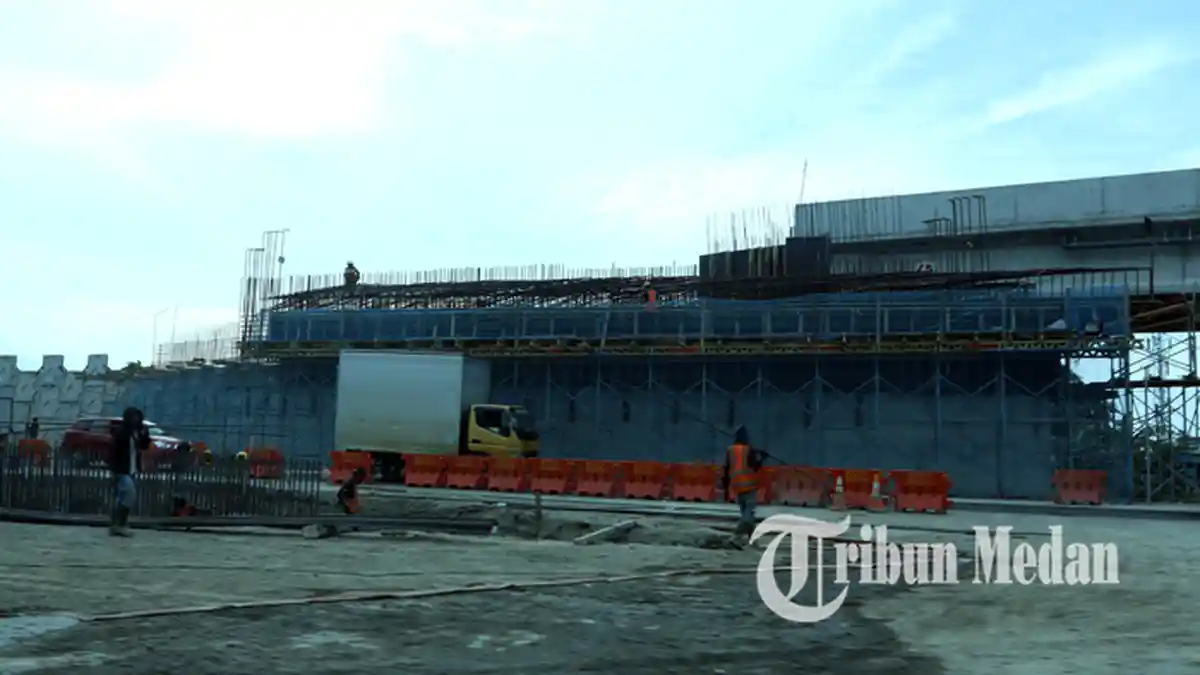 Berita Foto: Pemerintah Targetkan Lima Jalan Tol Trans Sumatera Beroperasi 2020 - 03022020_tol_medan-binjai_danil_siregar-2.jpg