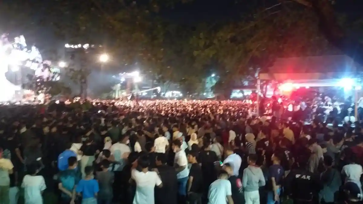 RIBUAN Penonton Hadir di Pesta Rakyat Simpedes, Tak Sabar Lihat Penampilan Musisi Favoritnya