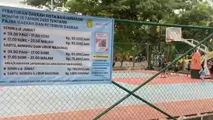 Pagar-pembatas-terpasang-di-area-Lapangan-Basket-sekitar-Patung-Bekantan.jpg
