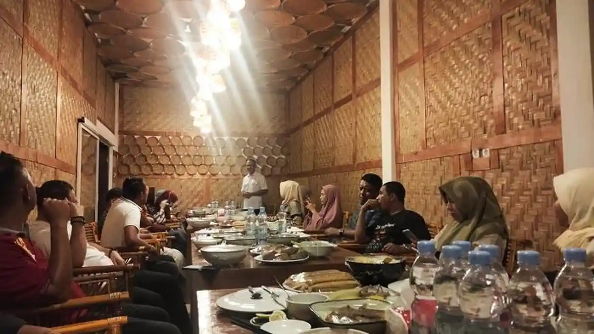 Kedai Ratu Alam Boulevard Kendari Resmi Dibuka, Komitmen Hadirkan Makanan Tradisional