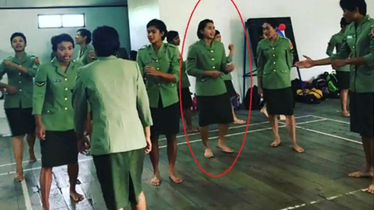 Sering Dikira Pria, Begini Penampilan Aprilia Manganang Saat Mengenakan Rok