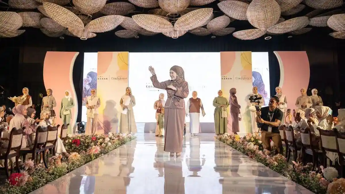 Dari Model Plus Size hingga Down Syndrome Tampil di Catwalk Fashion Show Bertema Inclusive