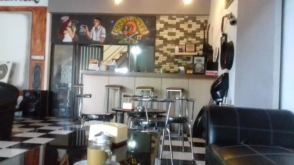 Cafe Garasiku, Referensi Tongkrongan Baru di Bantaeng - cafe-bantaeng_20170314_033404.jpg