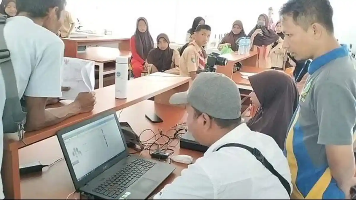 Disdukcapil Anambas Gesa Perekaman e-KTP Pemilih Potensial