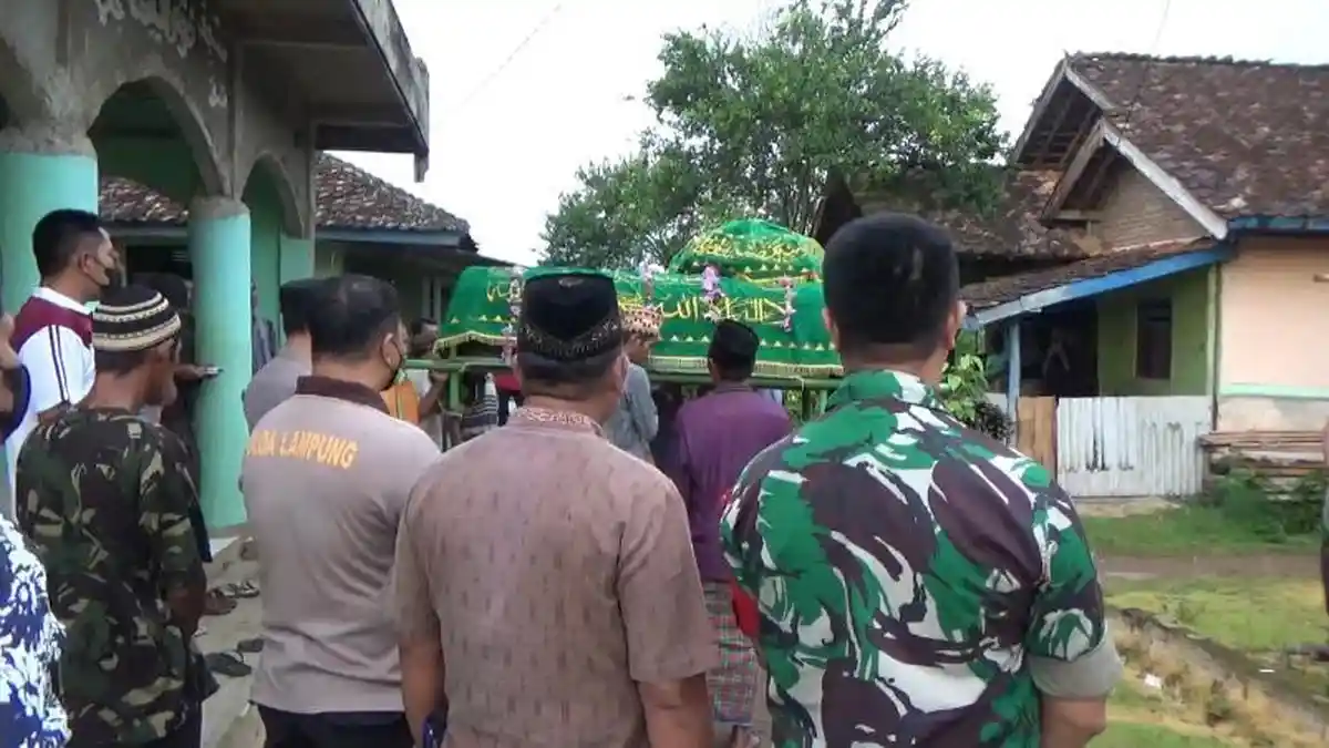 Bocah 15 Tahun di Tanggamus Lampung Tewas Tersambar Petir, Begini Kata Polisi