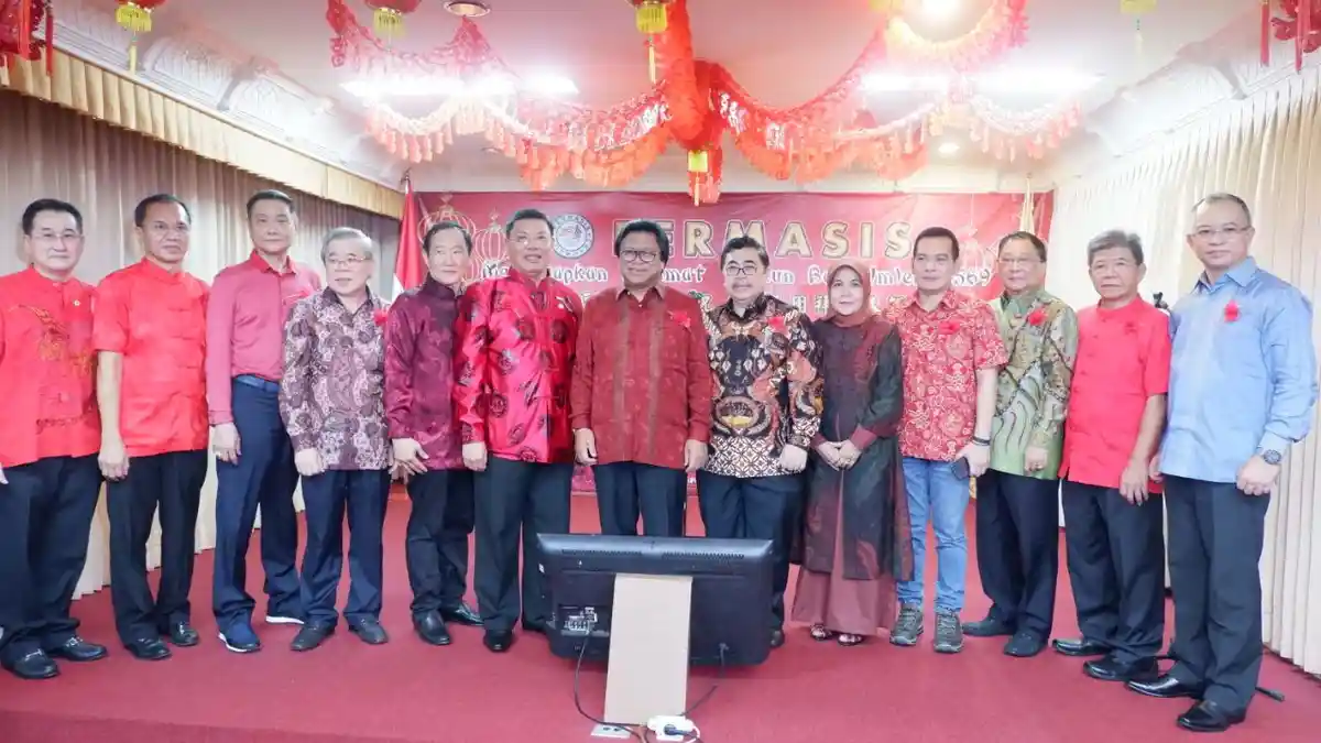 Hadiri Imlek Permasis, Pj Gubernur Kalbar Sampaikan Pesan Ini
